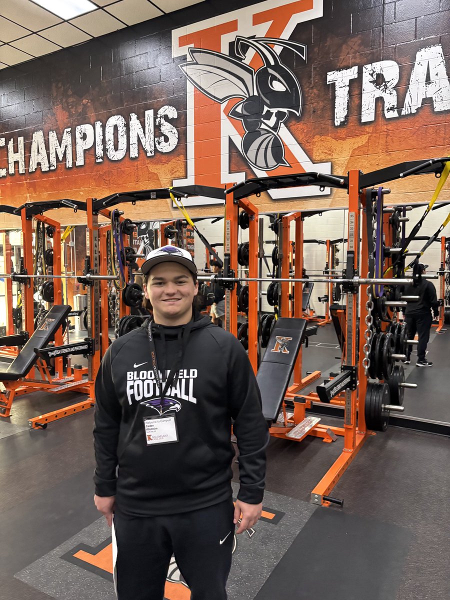 CRWhitmire's tweet photo. I had a great time today at the @KzooFootball Junior Day! I enjoyed the tour with @CoachRiceKZoo and listening to the presentation from @CoachKrajacic. Thanks again to all the coaches for the great welcome and the hospitality. Grateful for the opportunity to see what Kalamazoo football is all about!
@CoachJones55 @CoachDangel
