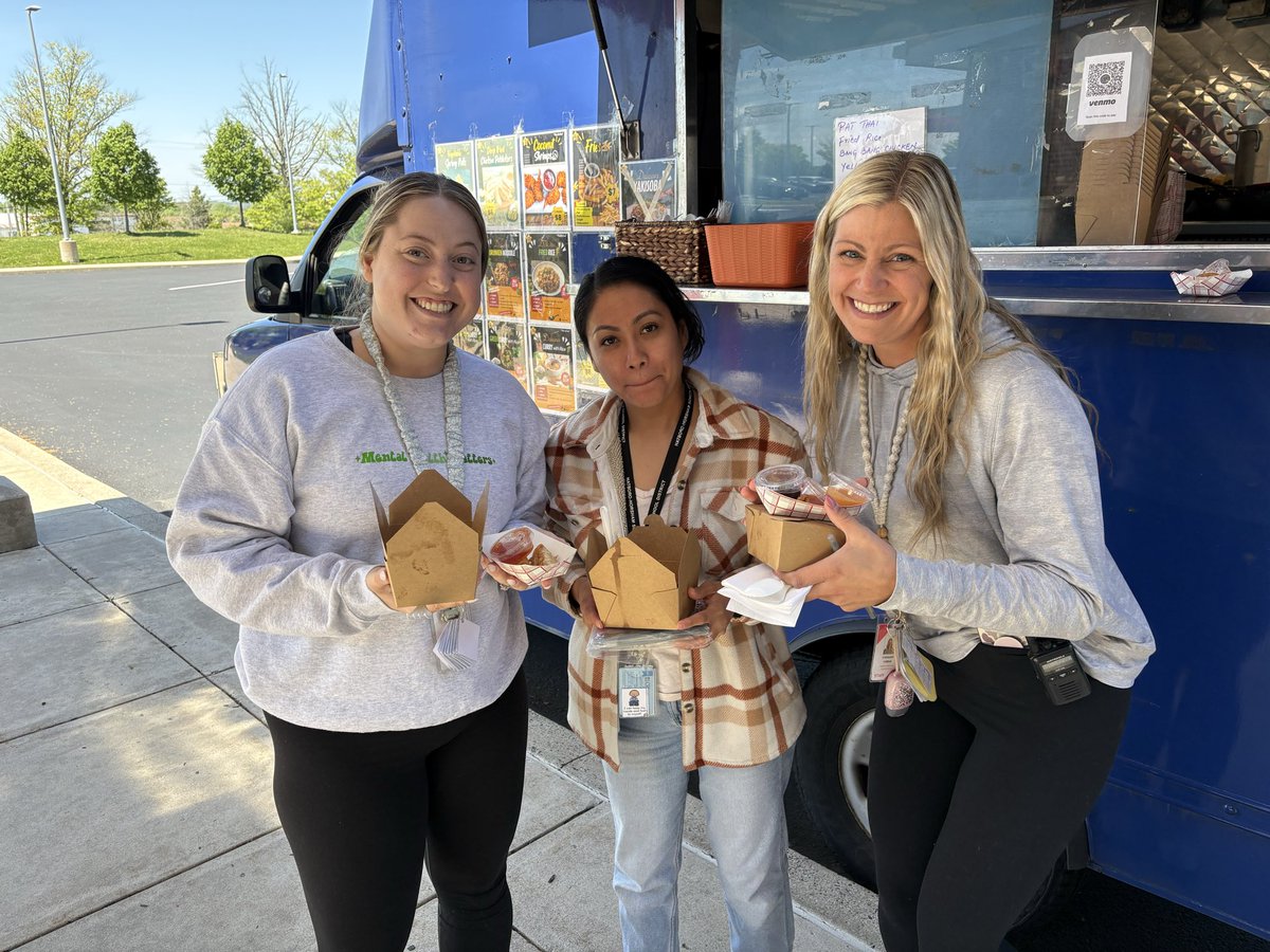 steveglaize's tweet photo. Thanks to our amazing Home and School Association, we were able to celebrate our fantastic teachers and staff with an outstanding and delicious lunch!  Thank you Home and School and to our wonderful educators and staff! @HH_Schools https://t.co/OuvVr5pkQU