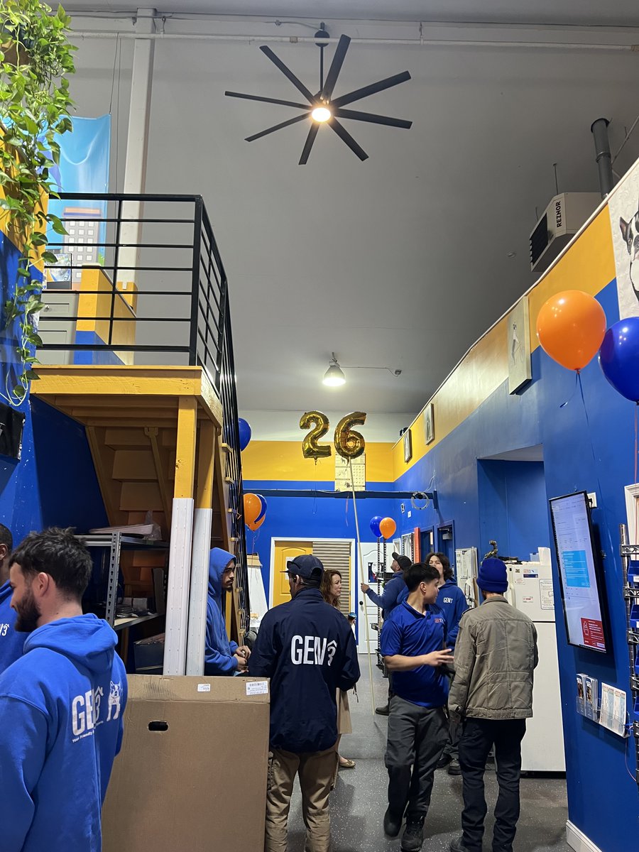 Gen3Electric's tweet image. 26 years of GEN3 🎉

Built by Bill. Powered by an incredible team.

(And shoutout to Debbie on 12 years, celebrated this past October 👏)
#GEN3 #Anniversary