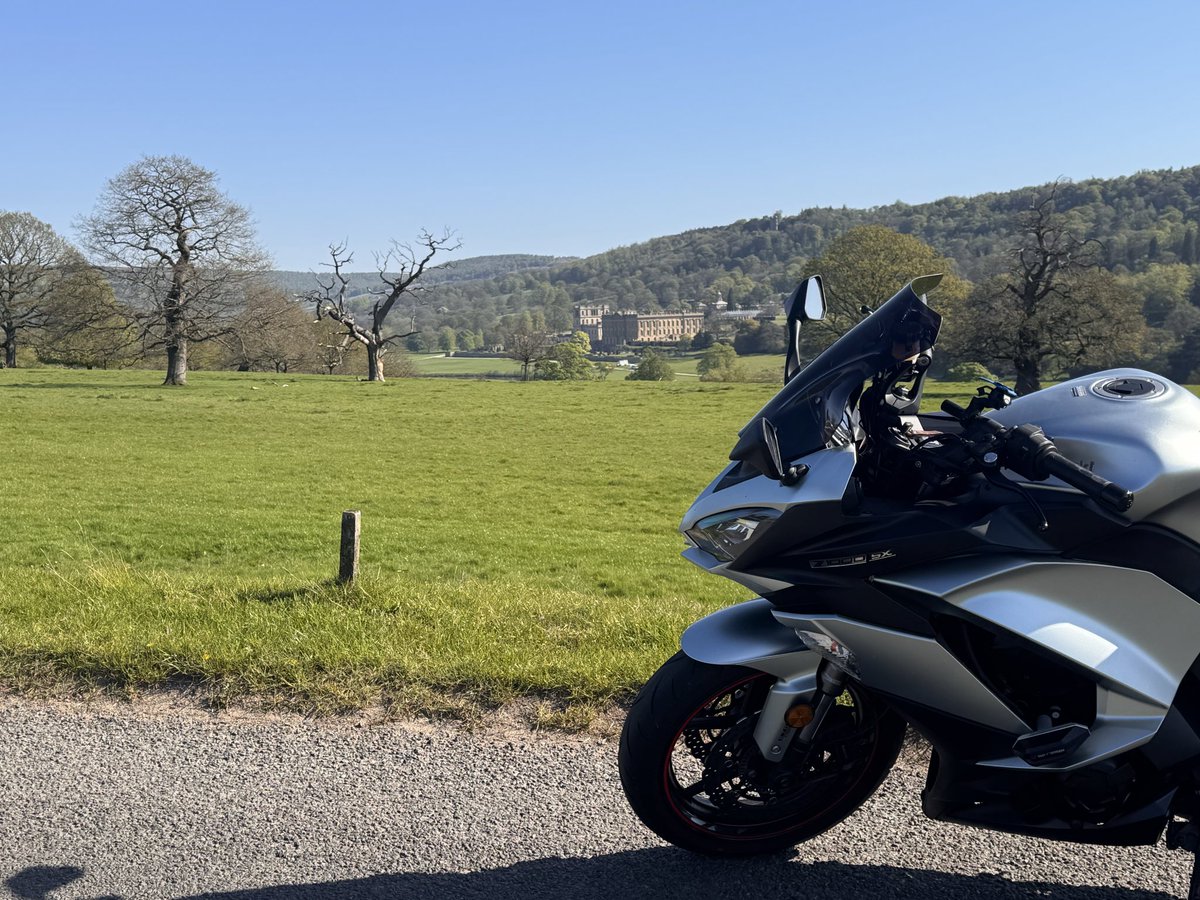 CK 🏍️⚪️ tweet media