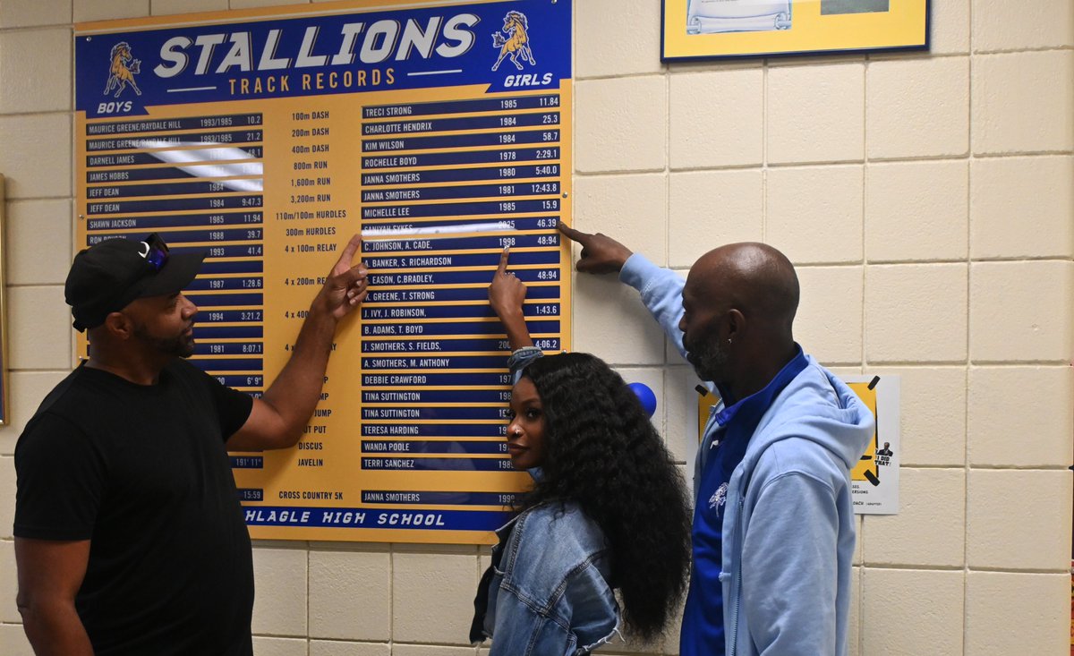 schlaglemedia's tweet photo. Big congratulations to Saniyah Sykes for breaking the long-standing F.L. Schlagle High School record in the 300 hurdles! After years that record stood unchallenged, Saniyah's incredible talent and determination have made history. #digitalstallions #StallionPride #schlagleunited https://t.co/lsZIItTJgN