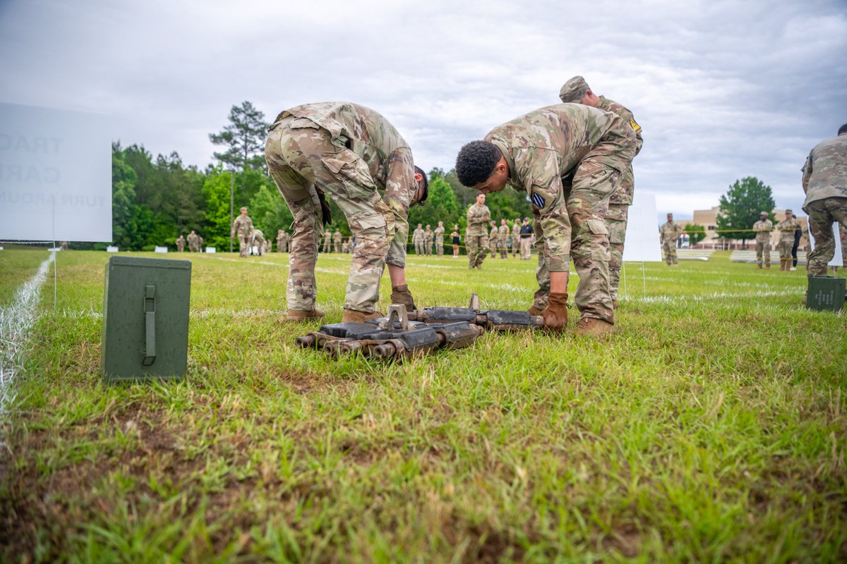 3rd_Infantry's tweet image. Day 2 is underway at the Sullivan Cup. 💥🔥
The Armor crews in the world are on the ground for #ArmorWeek 2026, and the tempo is only increasing. 
#Bestofthebest #3ID