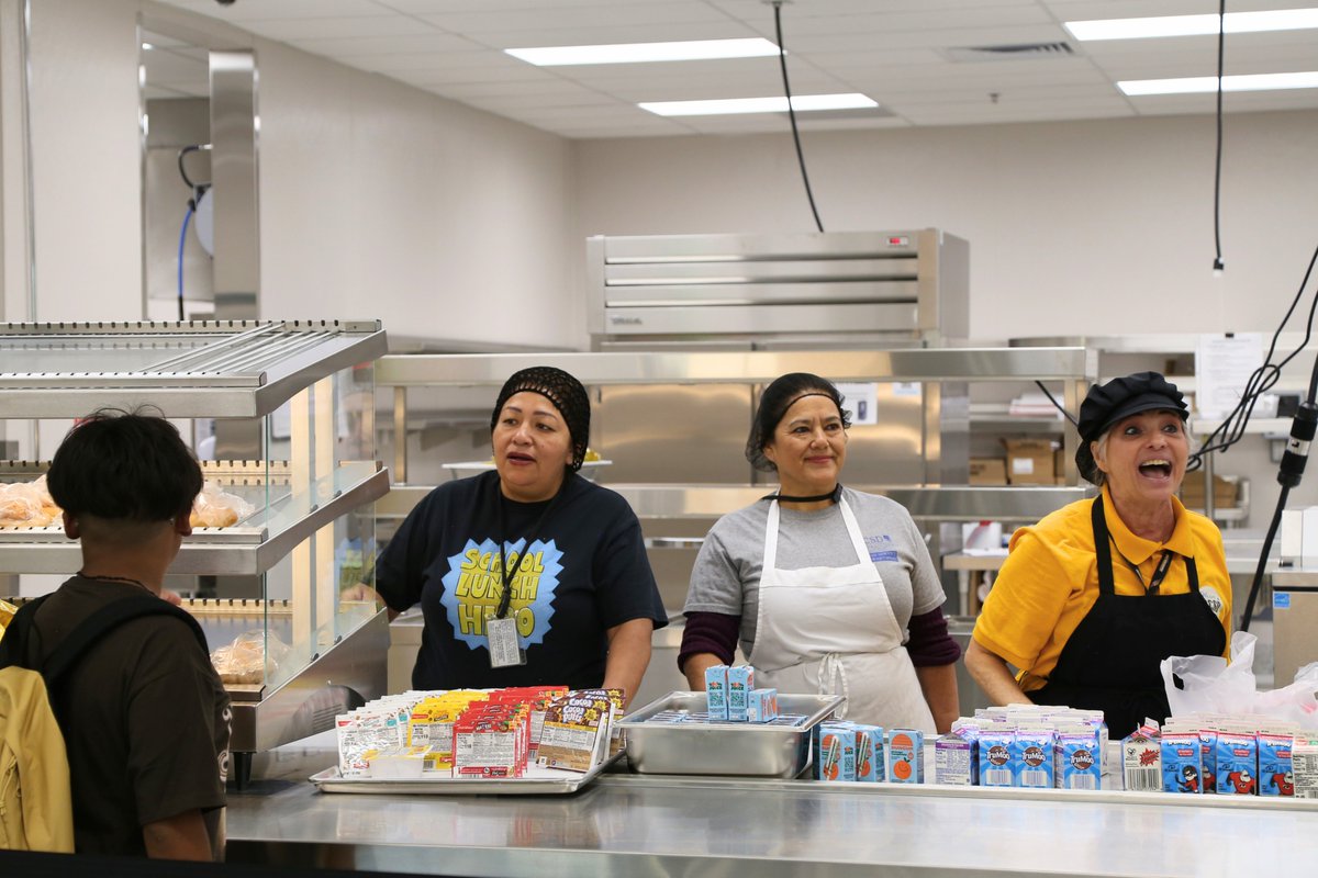 CCSDFoodService's tweet photo. Happy National School Lunch Hero Day!

We’re so proud of our heroes fueling student success by delivering 242,000 meals every single day! Thank you to our cafeteria staff for your amazing work and dedication to our kids.

#SchoolLunchHeroDay #CCSD #FuelingStudents https://t.co/EefMkAm5Er