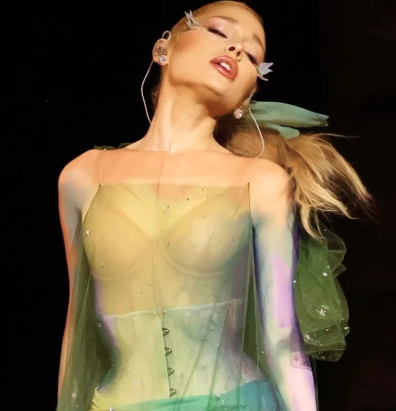 About Music tweet media