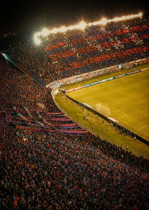 Boedo y Hamburgo (escudo suspension) tweet media