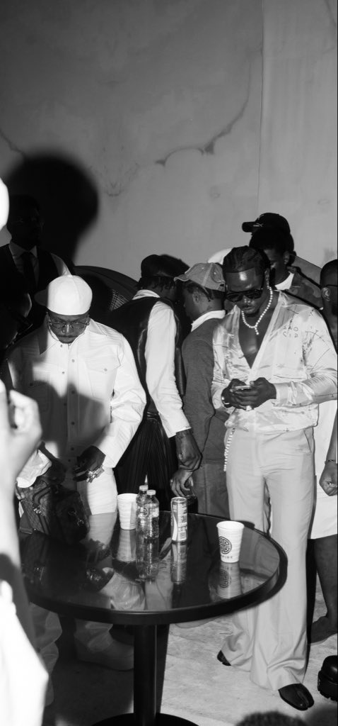 highFashion tweet media