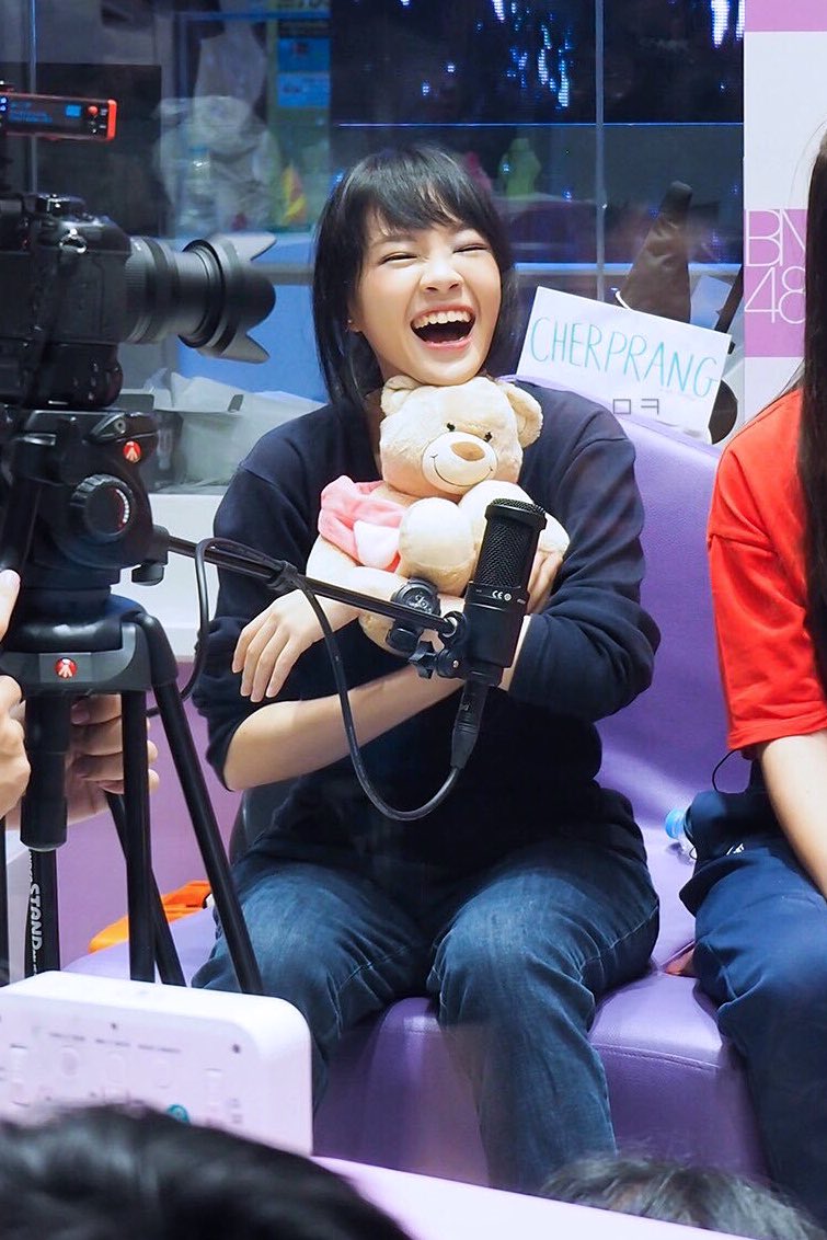 minkkung_'s tweet photo. since 2017 and still counting 🤍✨

wish you all the best my all time favourite kiddo👧🏻

YAHM!

#HappyCCday2026
#CherprangAreekul https://t.co/Zcs1ujq1Hc