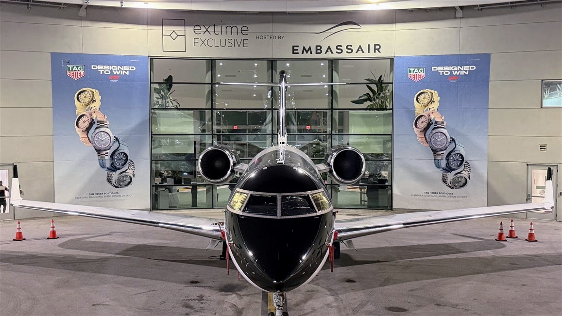inc_spectrum's tweet image. Luxury in Flight - @TAGHeuer at Miami-Opa Locka!
Our Miami team's latest wall vinyl installation for TAG Heuer’s "Designed to Win" campaign. Located at the exclusive Miami-Opa Locka Executive Airport.

@jcdecauxusa @iflymia #OOH #advertising #miami #airport #luxury #watch @F1