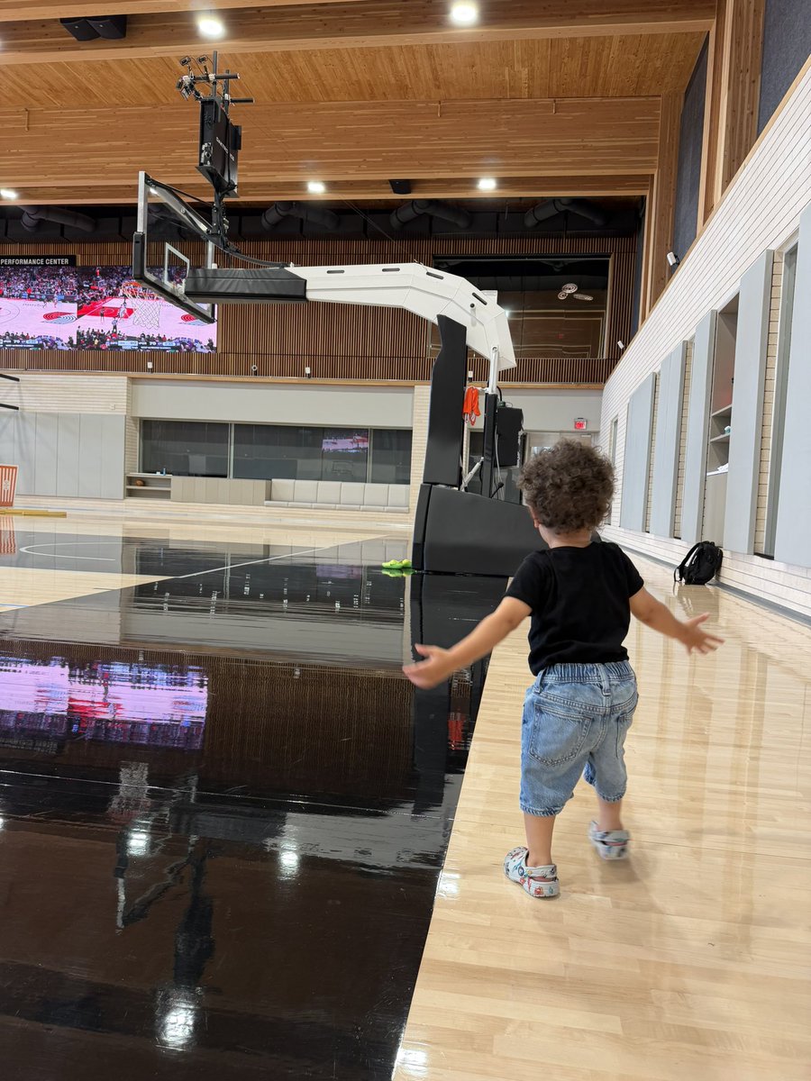 Jordan McLaughlin tweet media