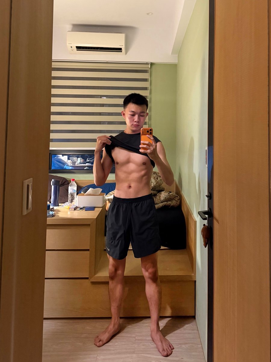 YouZhen tweet media