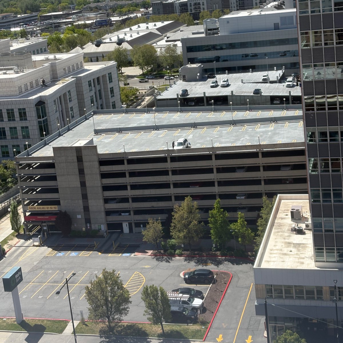 bikelakecity's tweet image. There’s nowhere to park downtown #slc