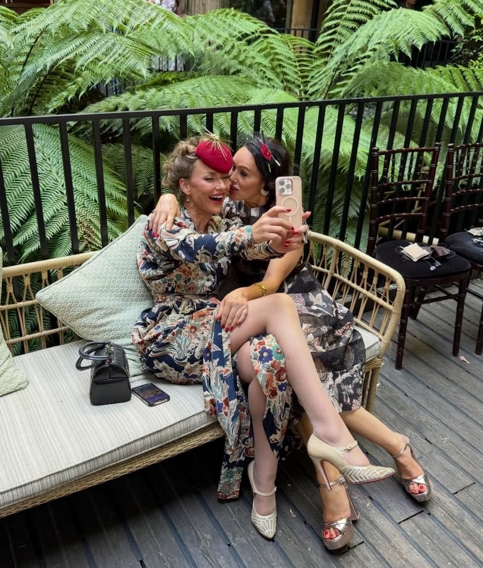 nicole07133's tweet photo. Kimi and Martha 💓💓💓 https://t.co/A7BZKB4ME3