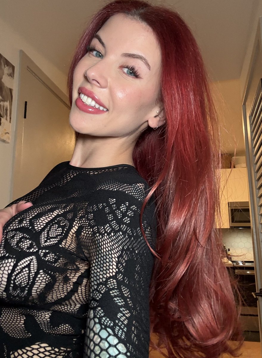 Worship_Nova's tweet image. 🖤❤️‍🔥🪄 RT Game  🪄❤️‍🔥🖤

He’s trembling at work in anticipation of how hard this pretty face is gonna to fuck  his wallet and dignity, make it hurt ;)

$4 RT 
$3 Like 
$3 Comment 

⏰: 1 hour