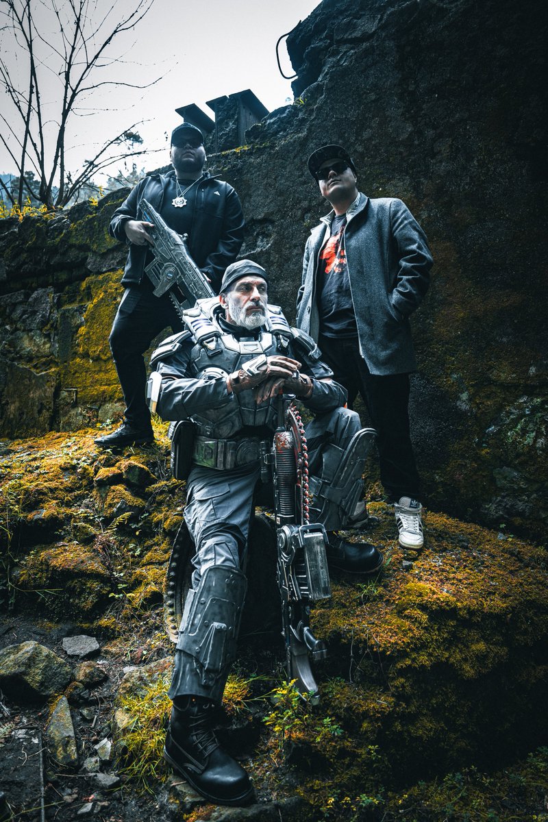 EG_wicho's tweet image. Vamos a regalar una réplica de la Lancer de Gears of War en tamaño real y un juego firmados por la voz de Marcus Fenix en español latino AKA Sebastián Llapur entre 2 personas que dejen su like y RT aquí.

Hoy celebramos el Remix de “Dom y Maria”.

Hay algo que quiero compartir: