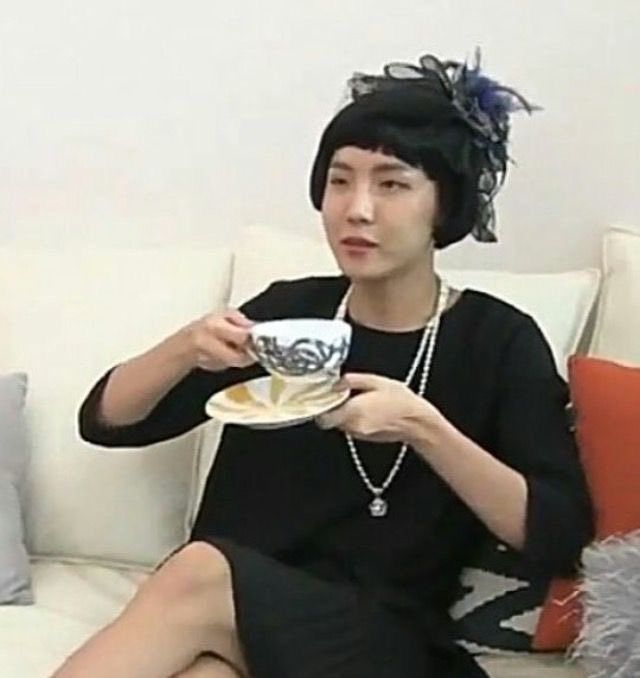 Filusssgarudaaa's tweet photo. #edsheeranistheboyofarmy
Alright, Army, let’s go on another date with Ed Sheeran😏😒 https://t.co/4PpaTGcbYX