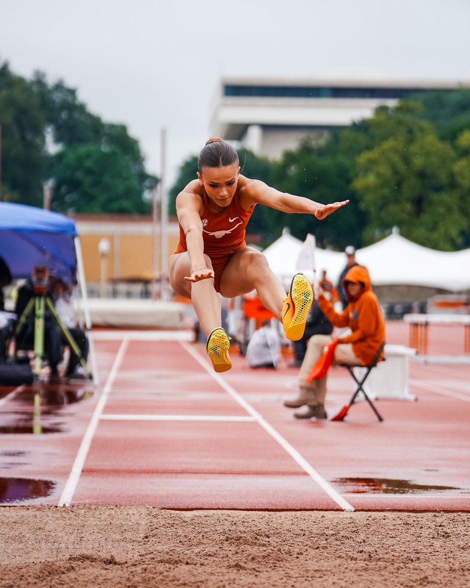 Texas T&F/XC tweet media