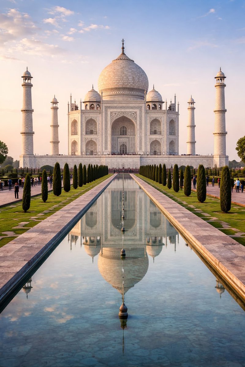 XzeokaX's tweet image. One of the world's most enchanting structures, the Taj Mahal makes its visitors feel as though they are in a fairy tale world at any hour of the day. 🕌✨
#TajMahal #Travel #India #Wanderlust