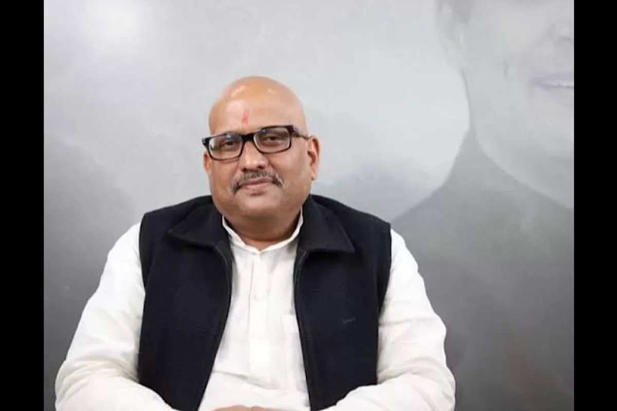 sbsnewshindi's tweet image. #BREAKING लखनऊ में कांग्रेस प्रदेश अध्यक्ष Ajay Rai की तबीयत बिगड़ी, मेदांता हॉस्पिटल में भर्ती

अजय राय को अचानक तबीयत बिगड़ने पर अस्पताल में भर्ती कराया गया, जहां उन्हें आईसीयू में शिफ्ट किया गया है, डॉक्टरों के अनुसार सोडियम लेवल कम होने के कारण वे मूर्छित हो गए थे

फिलहाल
