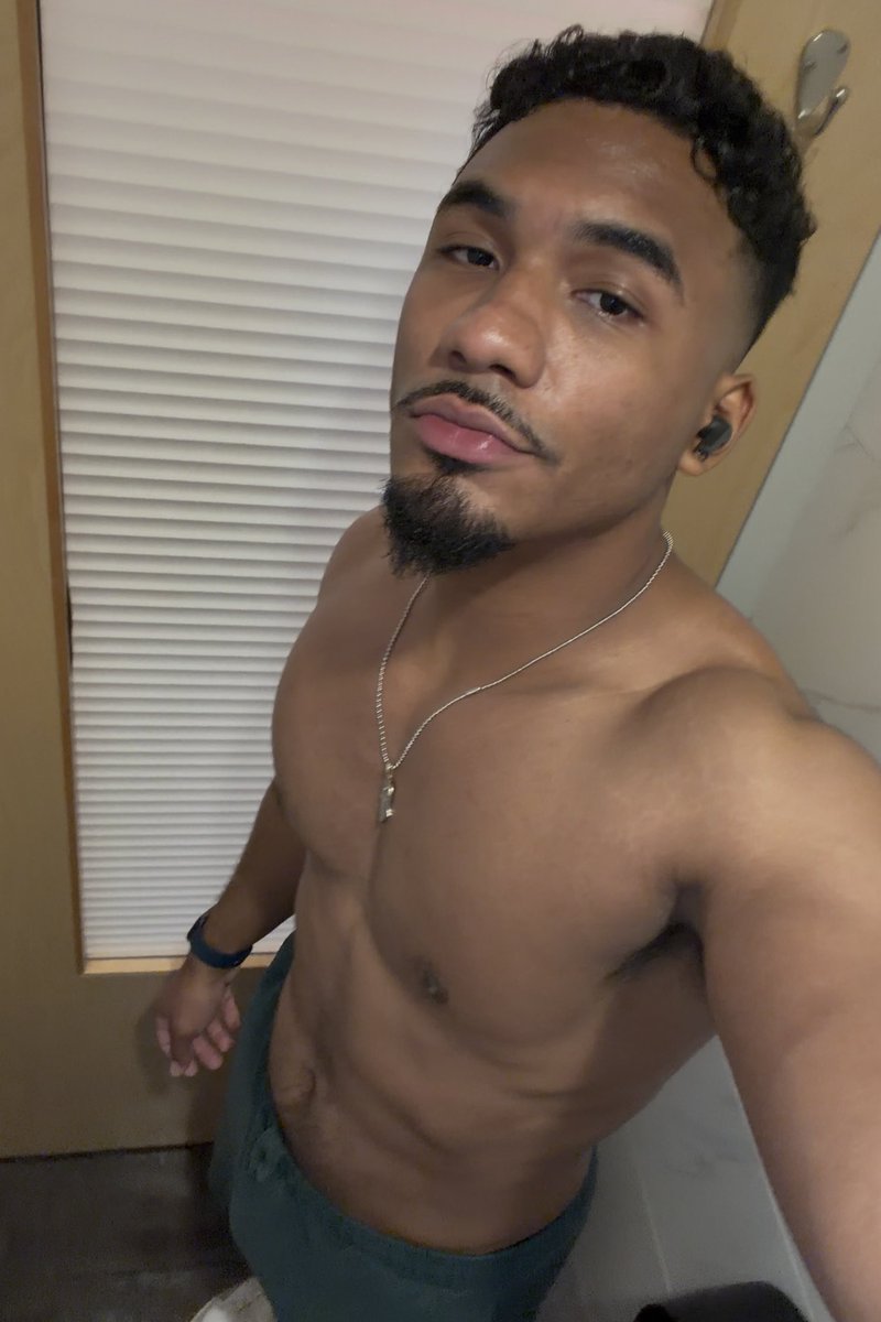 eli tweet media