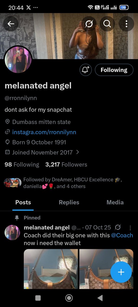 amayacaril's tweet photo. @rronnilynn Everyone be careful,this lady is a thief 😭😭😭😭,she runs away with Eileen money,yet she was looking for help with her assignments,but instead of paying she blocked her, you're scuming even your friends how foolish are you,,you don't deserve even to somebody mother 😭😭😭😭😭😭 https://t.co/UCtoSsCmDU