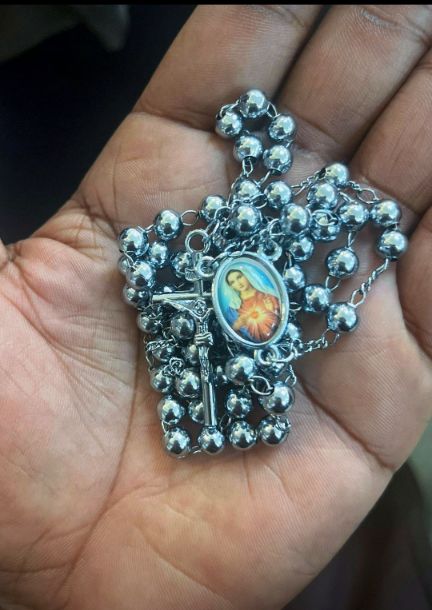 heymama88's tweet photo. Happy May the month of the rosary 🙏 
May mother Mary carry us through https://t.co/ltH4olSmtq