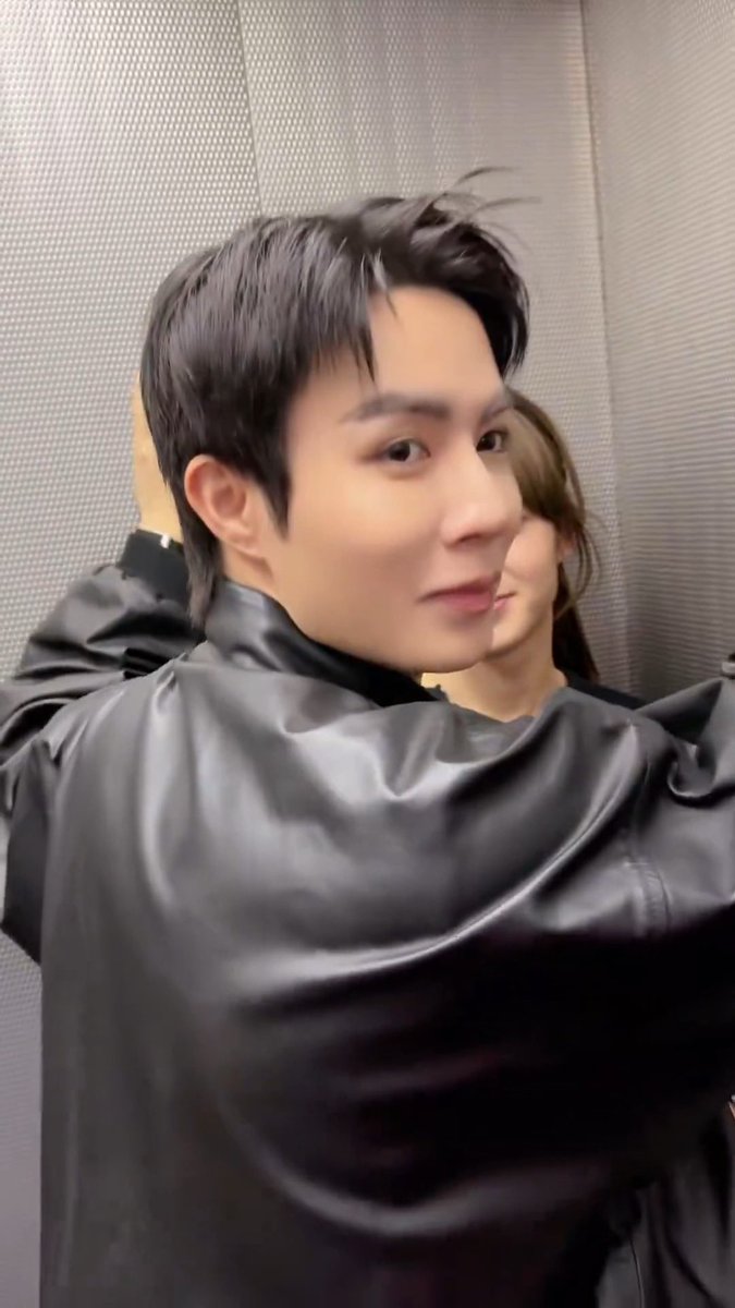 ⋆.𐙚 นูนูนอนอ 🌨️🧴 tweet media