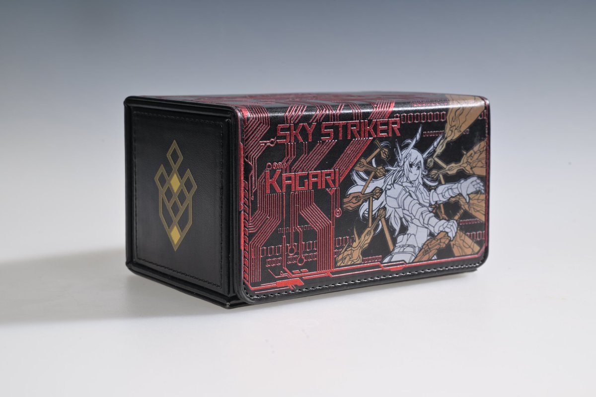 kucodai01's tweet photo. The Sky Striker deck case
#遊戯王 #yugioh https://t.co/x4lJqn7P1G