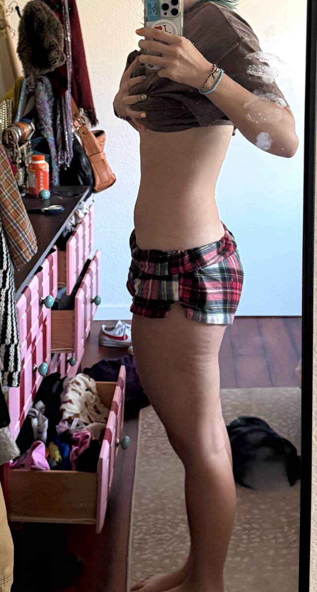 s ⋆˚꩜｡ tweet media