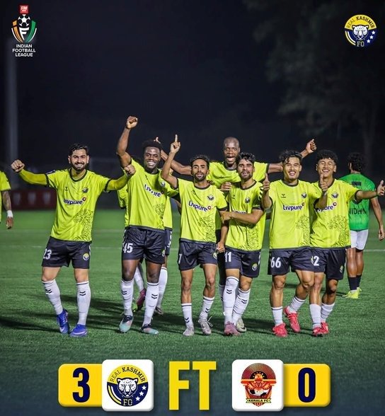 Kashmir_Positiv's tweet photo. Real Kashmir FC 
نے شاندار کارکردگی کا مظاہرہ کرتے ہوئے
 Gokulam Kerala FC 
کو 0-3 سے شکست دے دی۔
مسلسل تیسری جیت نے کشمیر کے فٹبال شائقین میں خوشی کی لہر دوڑا دی
جبکہ نوجوان کھلاڑیوں کے لیے بڑا حوصلہ افزا پیغام ملا۔
#Kashmir https://t.co/uTNMY4Jm3M