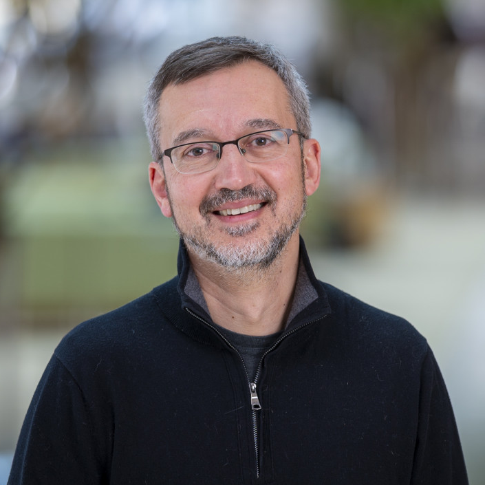 UMichCSE's tweet photo. Huge congratulations to @UMichCSE alum Remzi Arpaci-Dusseau on being named founding dean of @UWMadison’s new College of Computing and AI! 🚀

➡️Read more: https://t.co/vgtx7ZJeeK
@RArpaciDusseau #UofM #UWMadison #AI #TechNews #HigherEd #UMichCSEAlumni https://t.co/sCYKgLSrJr