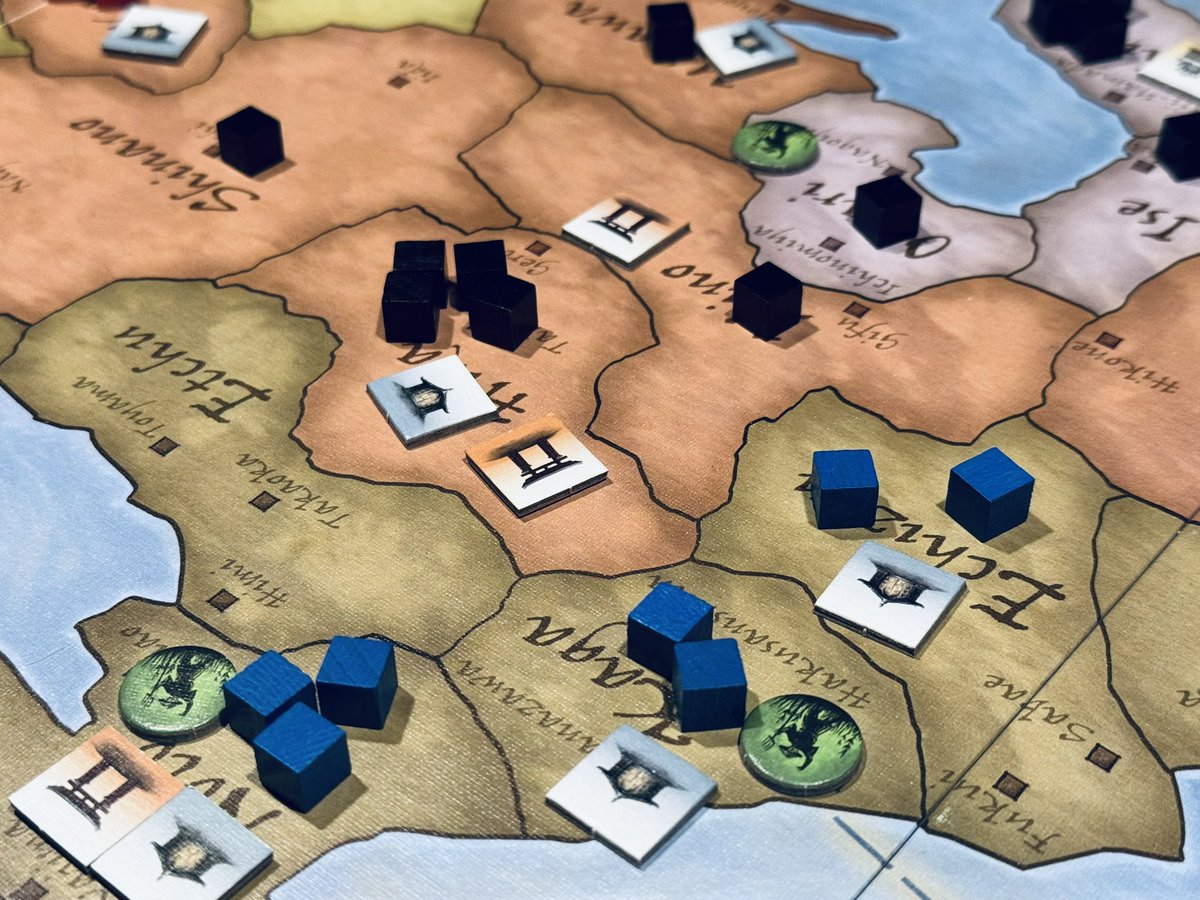 WojennikTV's tweet image. Kicking off the long weekend with “Shogun” (2006) 🎎

Back to the table after a break - still fantastic.
Our 4-player game was intense, with just 4 points between 1st and 3rd place.

This one never gets old 🖤

#boardgames #Shogun