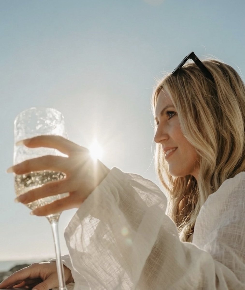SarahDeWeert's tweet image. Cheers to the good life! 🥂🌸 #Spring #Sun #HappyVibes
