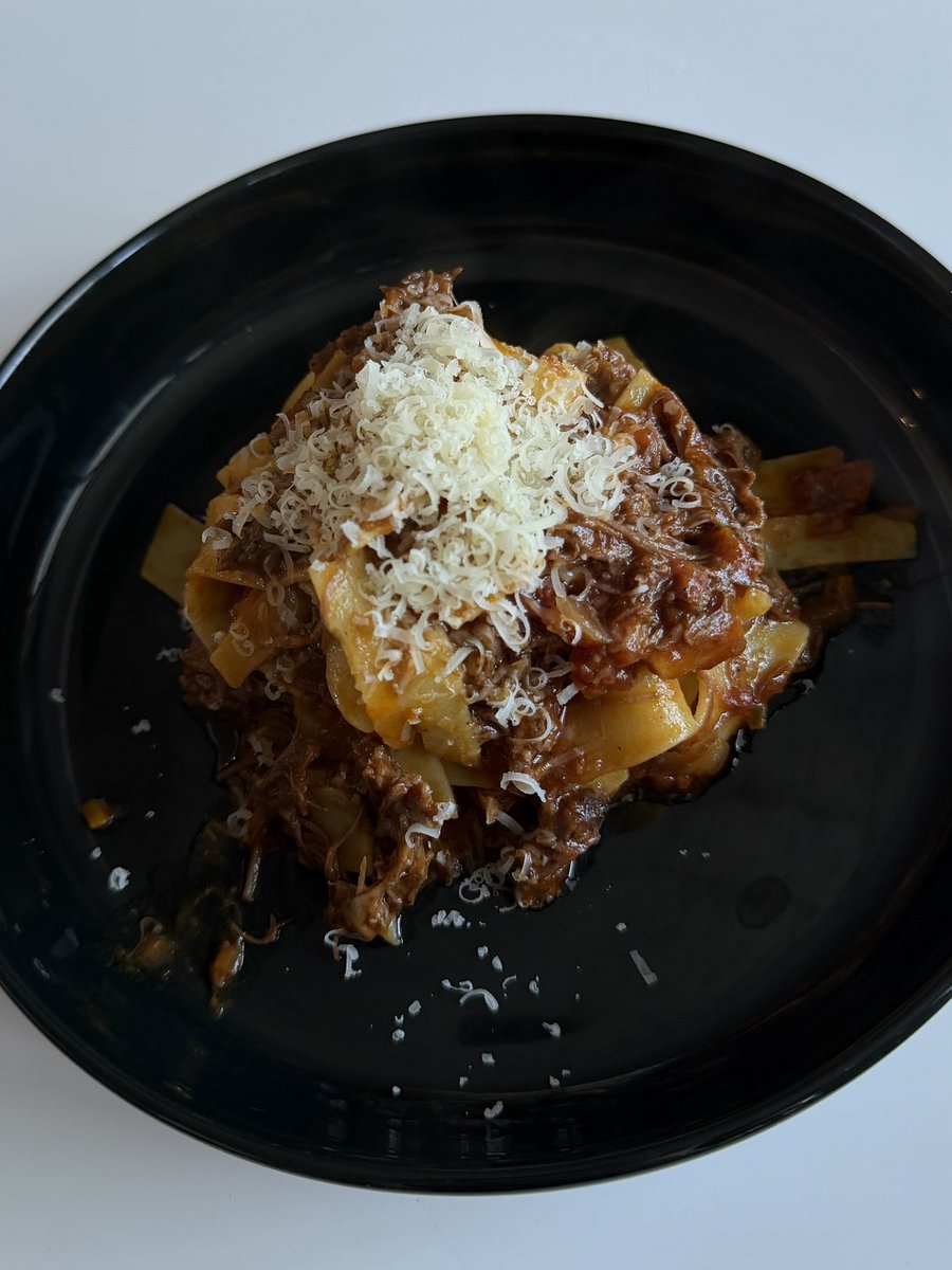 dancingkitti's tweet photo. several hours later, I present to you: short rib ragu https://t.co/rpknCY7cYb