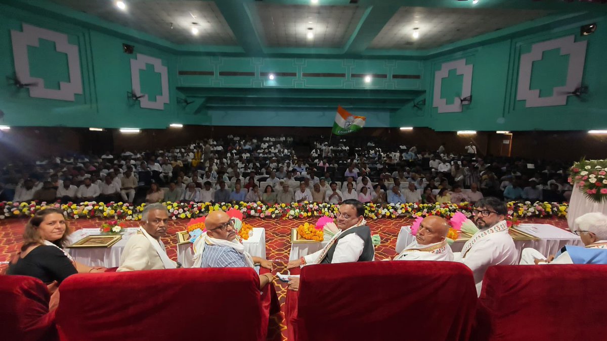 Supriya Shrinate tweet media
