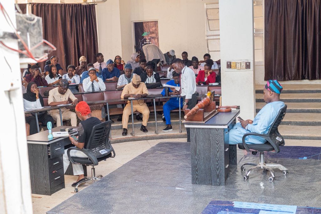 uisrc13th's tweet photo. Views from the First Ordinary Sitting of the 13th Assembly, University of Ibadan Students’ Representative Council.💙

@studentsunionui https://t.co/Pswom9GRki