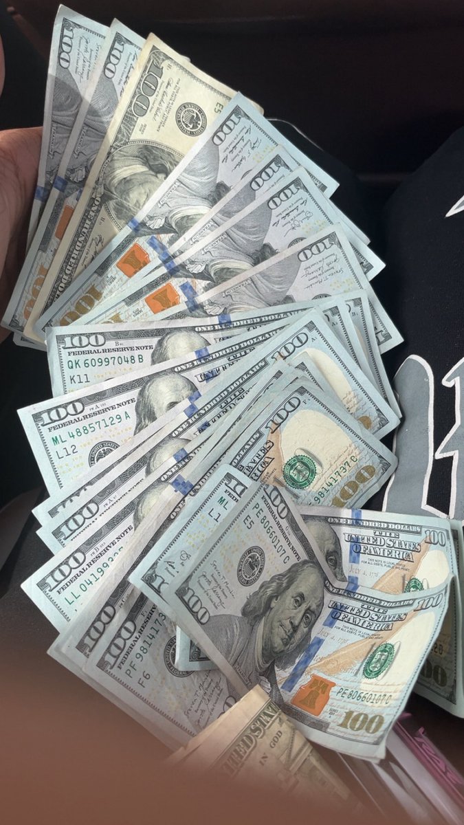 ineedrackss's tweet photo. My heart been tired im slaving myself tryna get rich‼️ https://t.co/8PwD1FD3eU