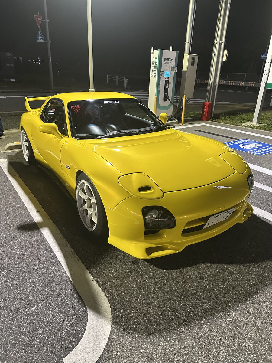 航太 tweet media