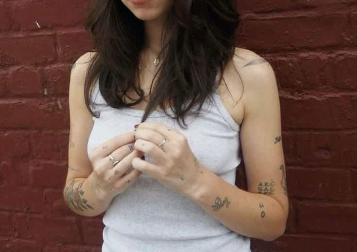041avender's tweet image. #curious how does pinterest see me
animal
tattoo
doll
animal

the way the tattoo one is Just clairo lmfaognjknd