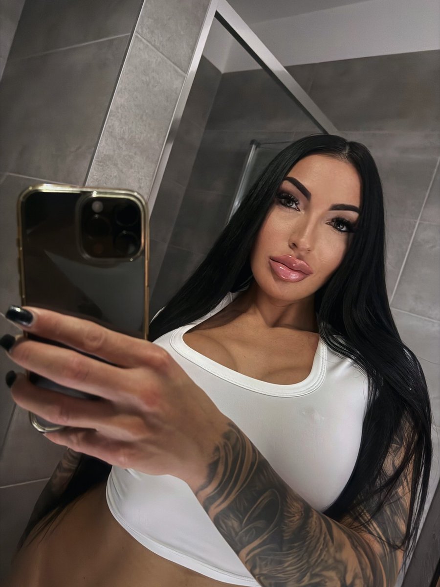 Biankaaa tweet media