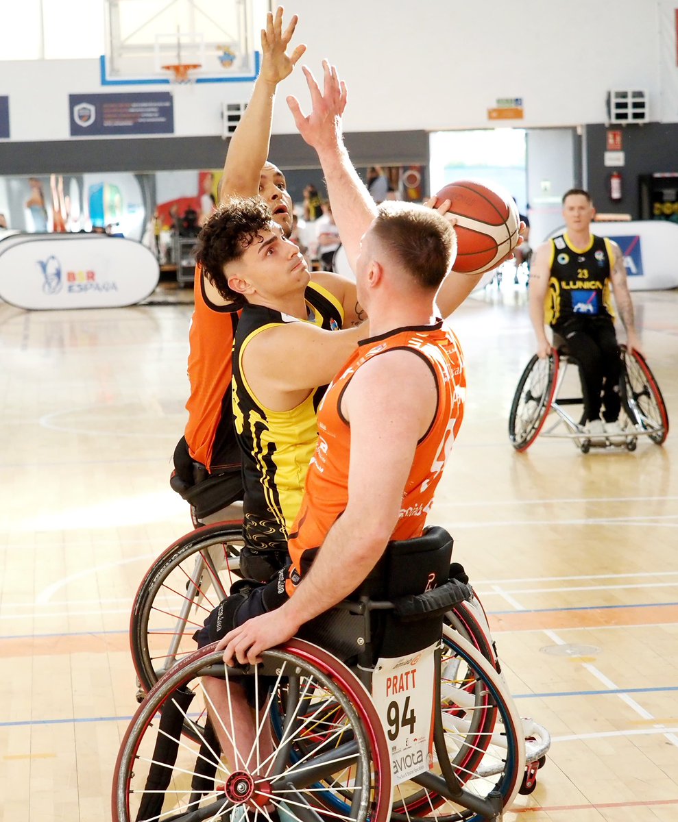 FEDEDDF's tweet image. 🔥 ¡PARTIDAZO en la Champions Cup! 🔥

El @cd_Ilunion se mete en la FINAL tras un duelo espectacular frente a @BsramiabA 

🏀 Resultado: @BsramiabA 72 - 77 @cd_Ilunion 

Mañana llega el gran día:
🥇 FINAL
🥉 Partido por el 3º y 4º puesto

¡Vamos con todo! 🇪🇸

#ChampionsCup #BSR