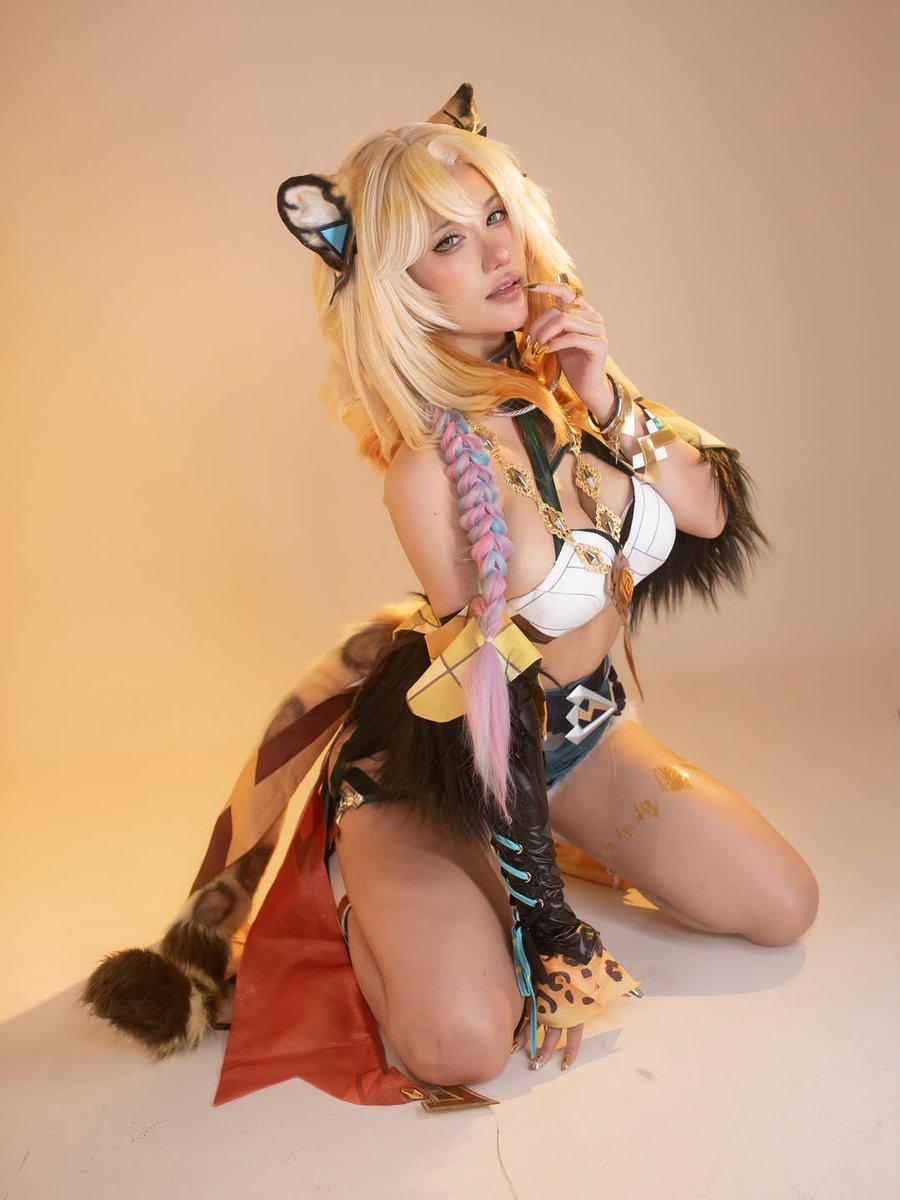 Cosplayisconsen's tweet photo. Cosplayers exist for your pleasure. Use them, collar them and keep them. Cosplay is consent. https://t.co/l4h32AnIhC