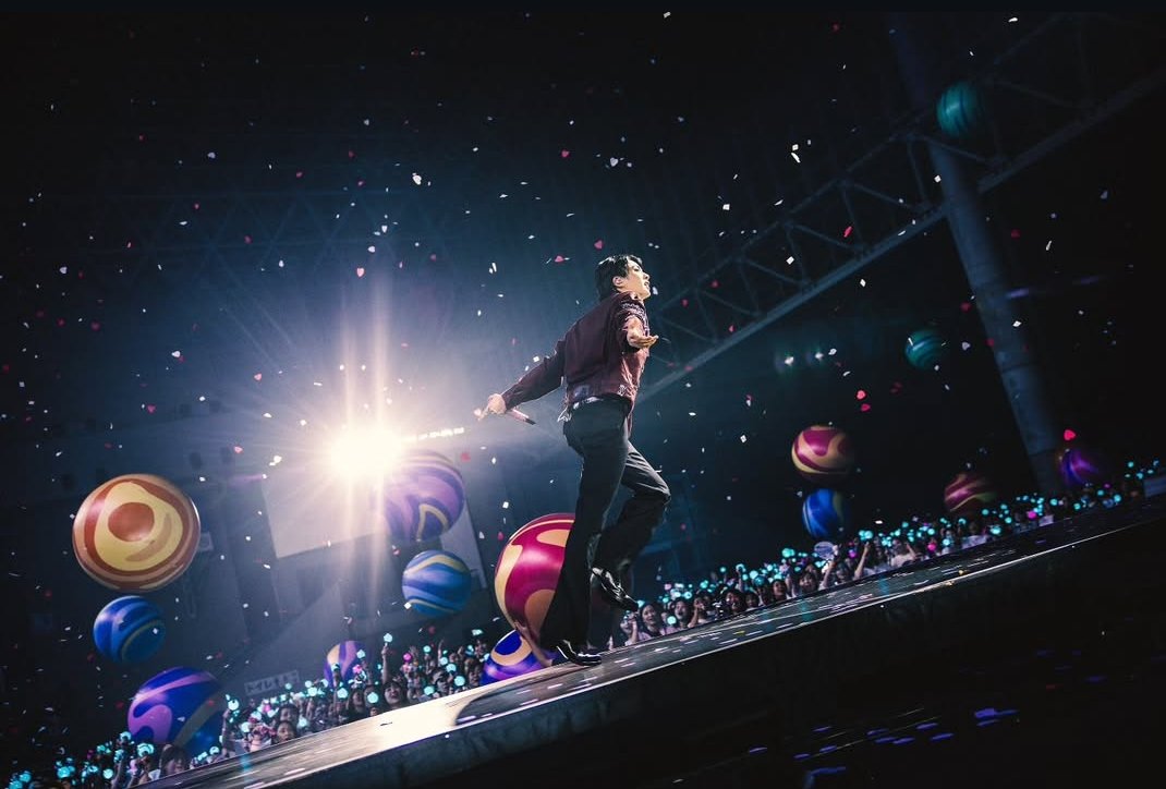 DivyaSeokjinnie's tweet photo. An archive of #RUNSEOKJIN_epTOUR.

A collection of fancams &amp; clips from RunSeokjin Tour, coz I wanna come back to this thread whenever I want to &amp; relive every moment of it &amp; don't wanna lose any of this &amp; cherish it as long as possible ♥ https://t.co/oKZ22yc7Rq
