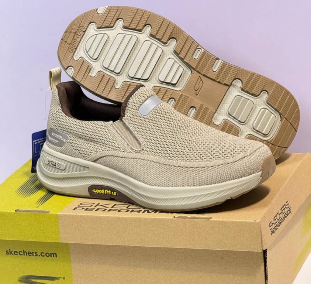 Dinero Crocs 🚚 tweet media