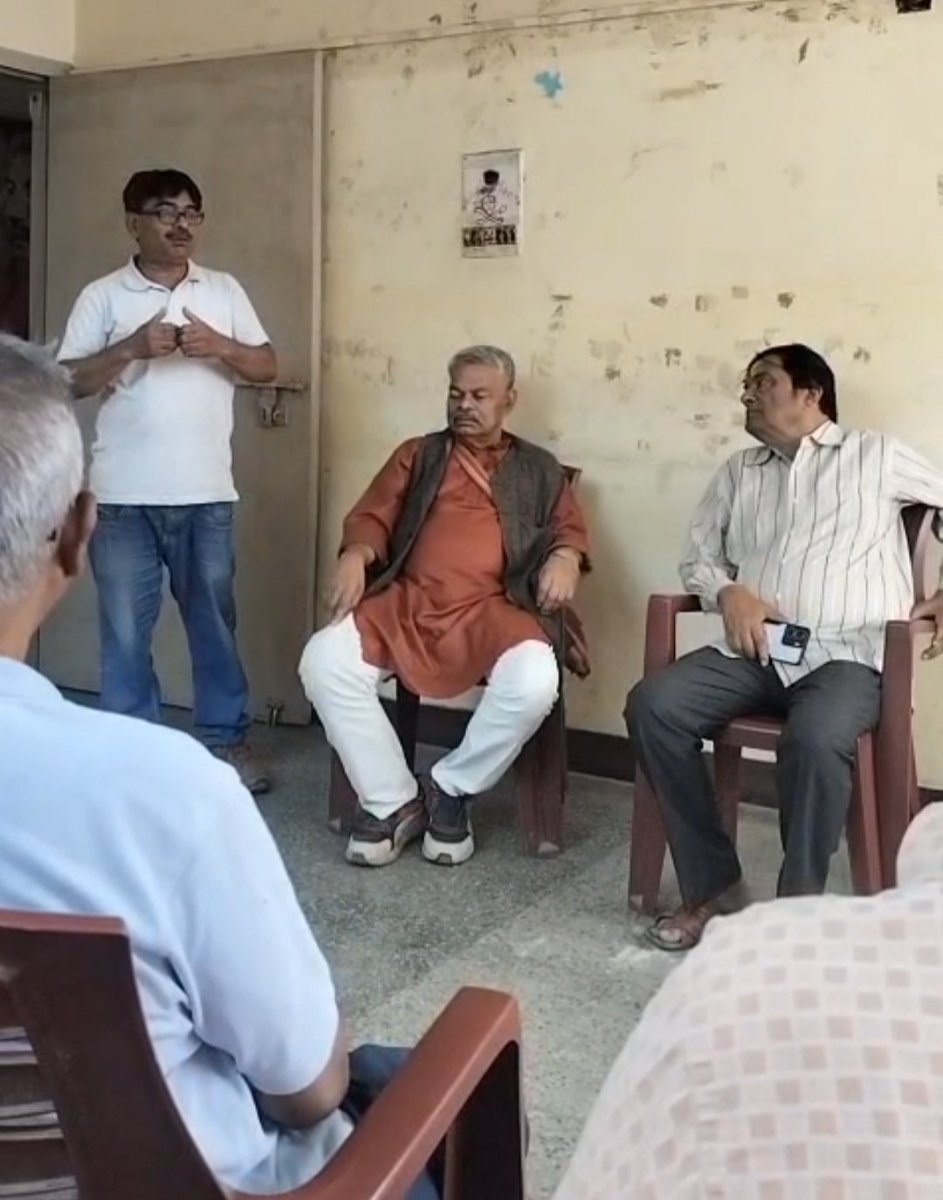 ManojAbrp's tweet photo. मई दिवस के अवसर पर पटना में कई कार्यक्रम में भाग लिया! https://t.co/oZTmLpBkHl