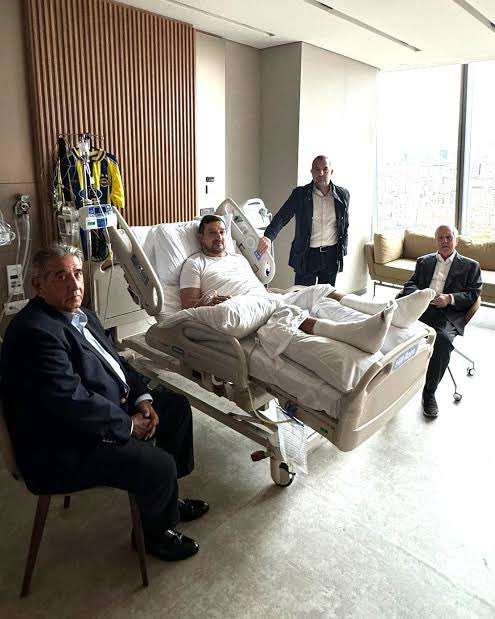 arTwork'z #AliKoçVekili tweet media