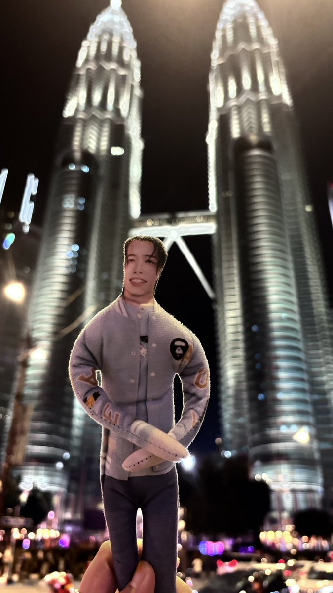 whyyysai's tweet image. HAPPY LOUIS DAY!!
from MYShotties🙂‍↕️🙂‍↕️🥹🫶🏻❤️
(louis jalan jalan kl harini heheh)

#LOUIS #루이
#LNGSHOT #롱샷
