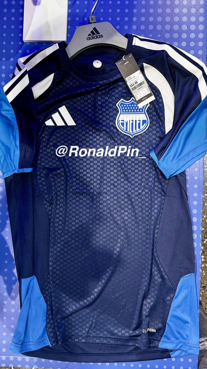 🔵⚡️¡INDUMENTARIA EMELEC 2026!⚡️🔵

Polos: Negra o Azul $56.99
Calentador $74.99 
Entrenamiento $54.99

<a href="/JCRadioSports_/">JC Radio Sports</a> / <a href="/doble5ec/">DobleCinco</a>