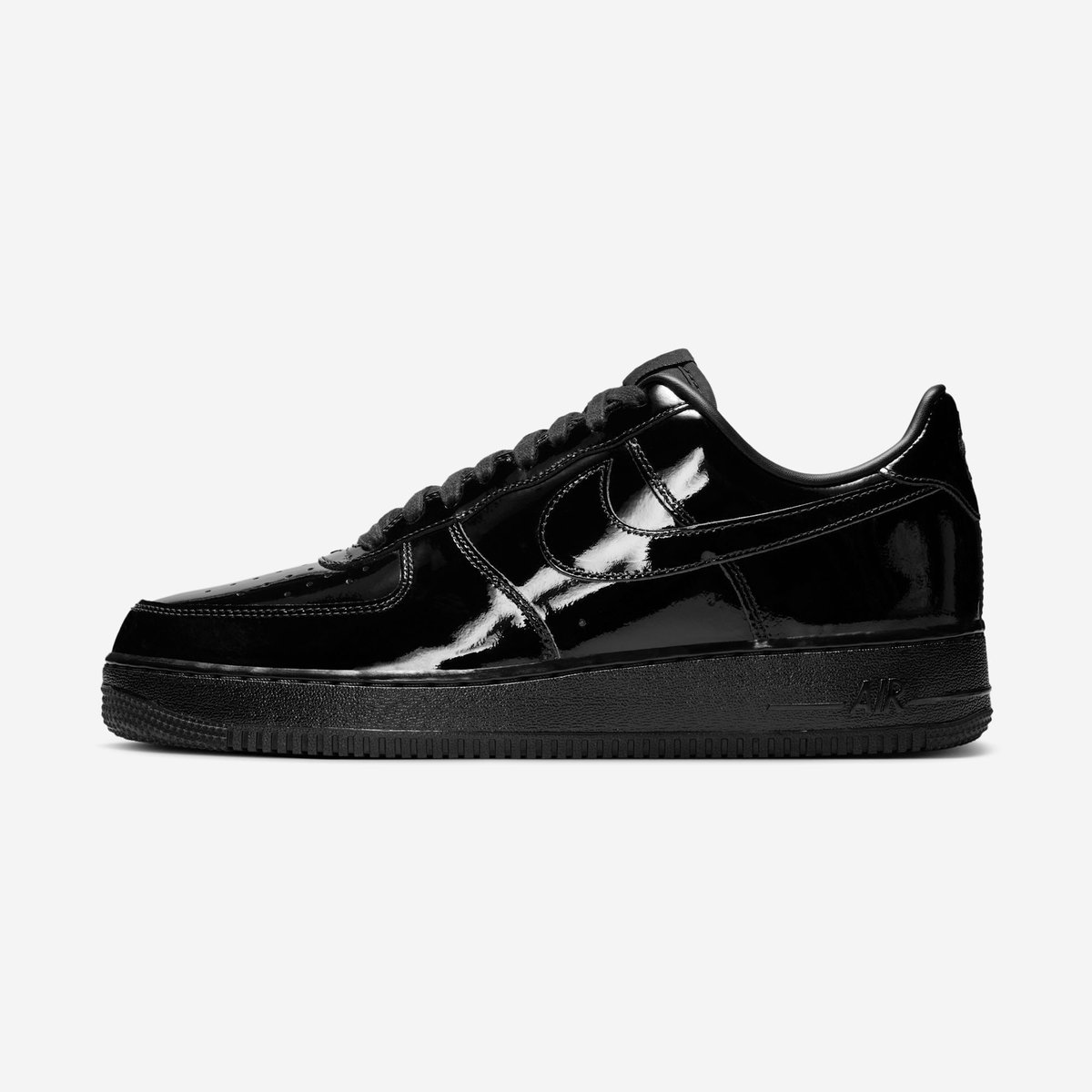 KicksFinder tweet media