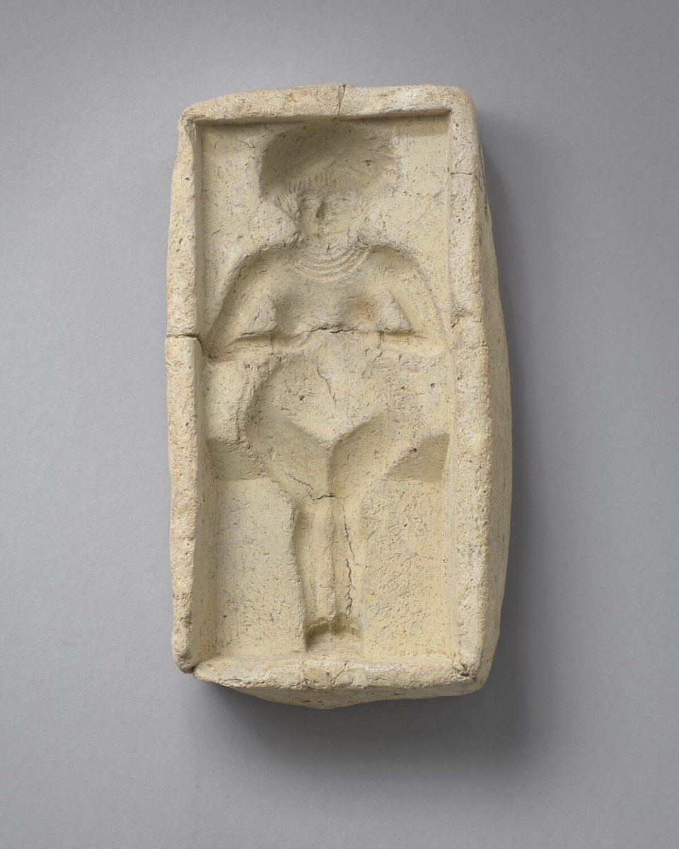 ASOResearch's tweet image. Our #ObjectoftheWeek is a terracotta kitchen mold of an anthropomorphic woman, found at the Amorite royal palace complex in Mari (modern-day Syria). ca. 1782-1759 BCE. Louvre AO 18913. Credit: 2022 Musée du Louvre, Dist. GrandPalaisRmn / Raphaél Chipault
#Archaeology #Amorite