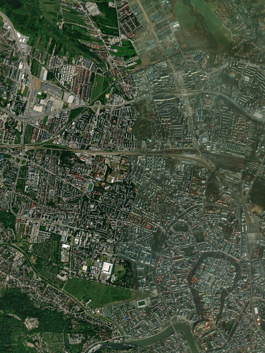 SatellitesGeo's tweet image. Lost in the clouds! ☁️ This spot is in Europe, known for its rich history and beautiful architecture. Any guesses? #Geography #SpaceView #TravelFromAbove